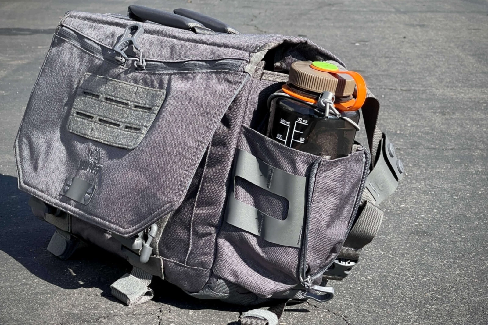 Carry water bottles on the sides of your messenger bags.