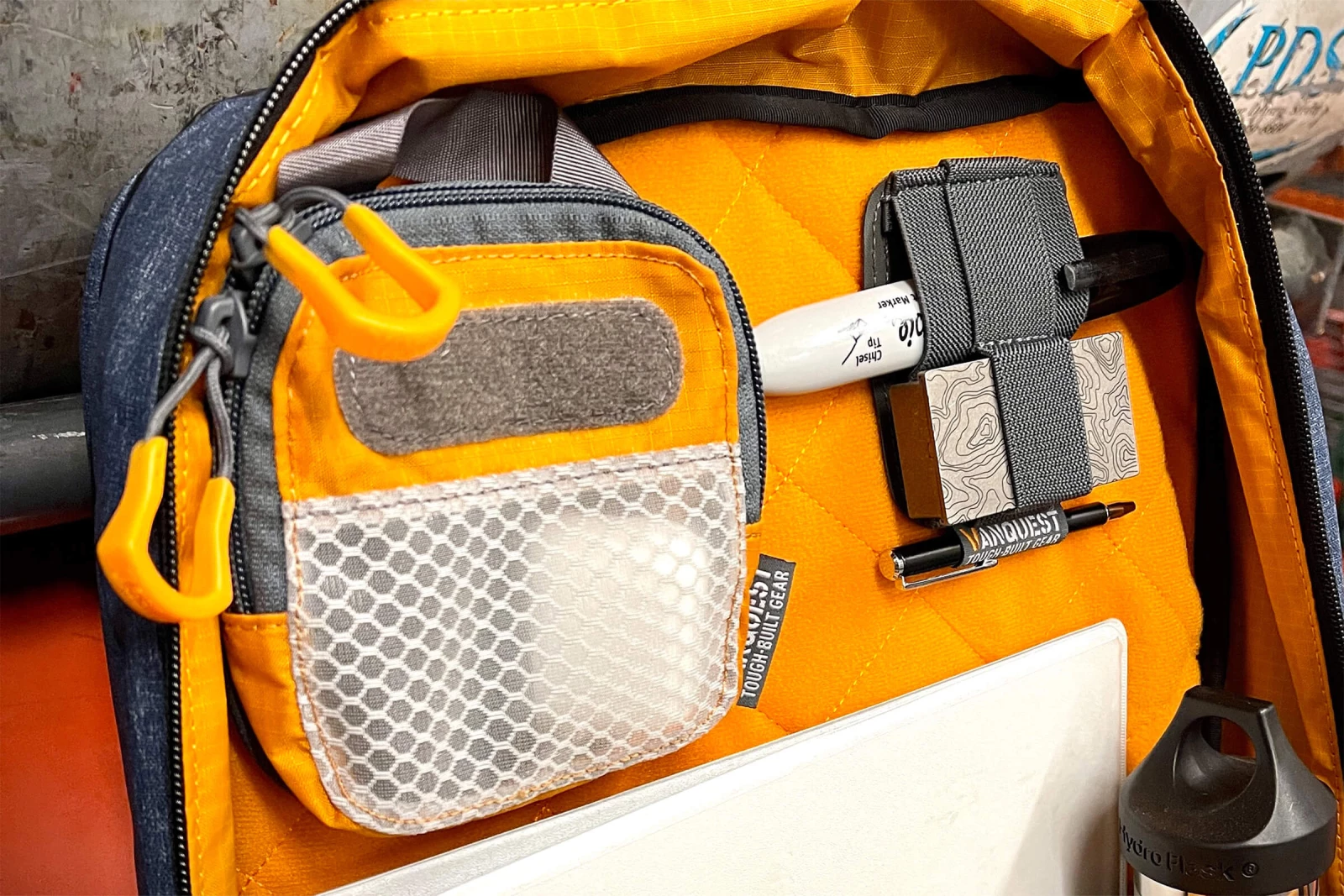 #2: FREE STICKY CUBE (XS) for your backpacks