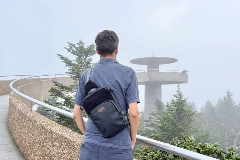 Simplify Your Everyday-Carry In Style With These Minimalist Bags