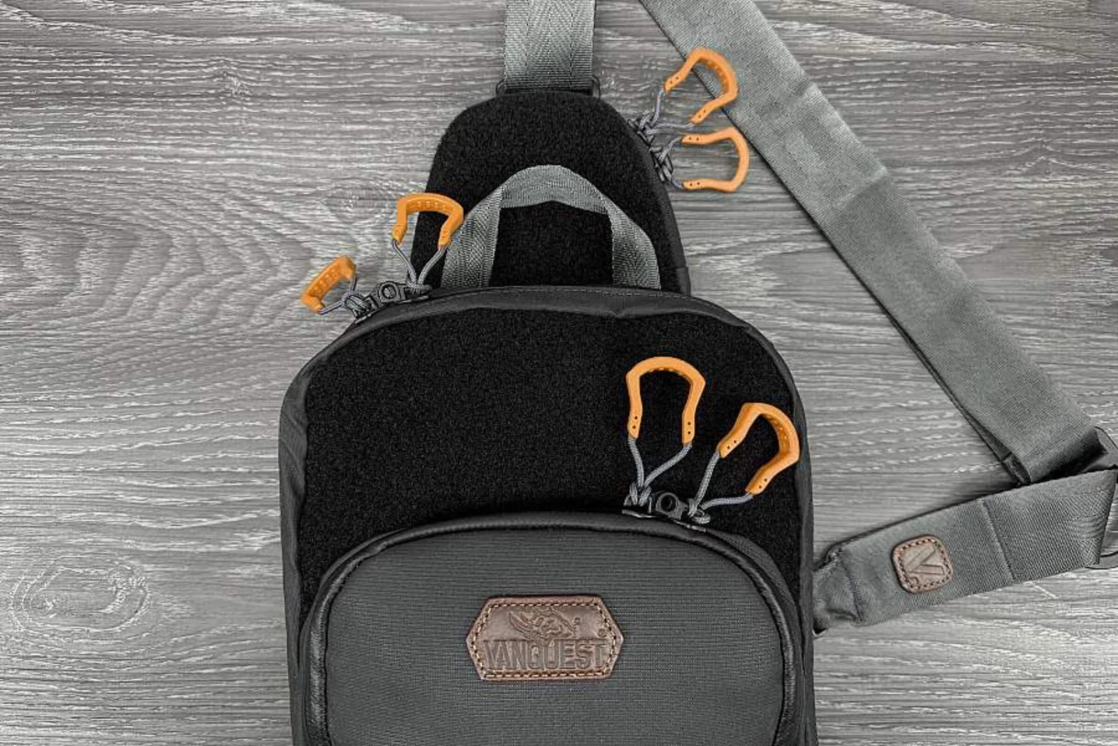 #2: FREE SPARTAN zipper pulls for Mom's everyday sling bags