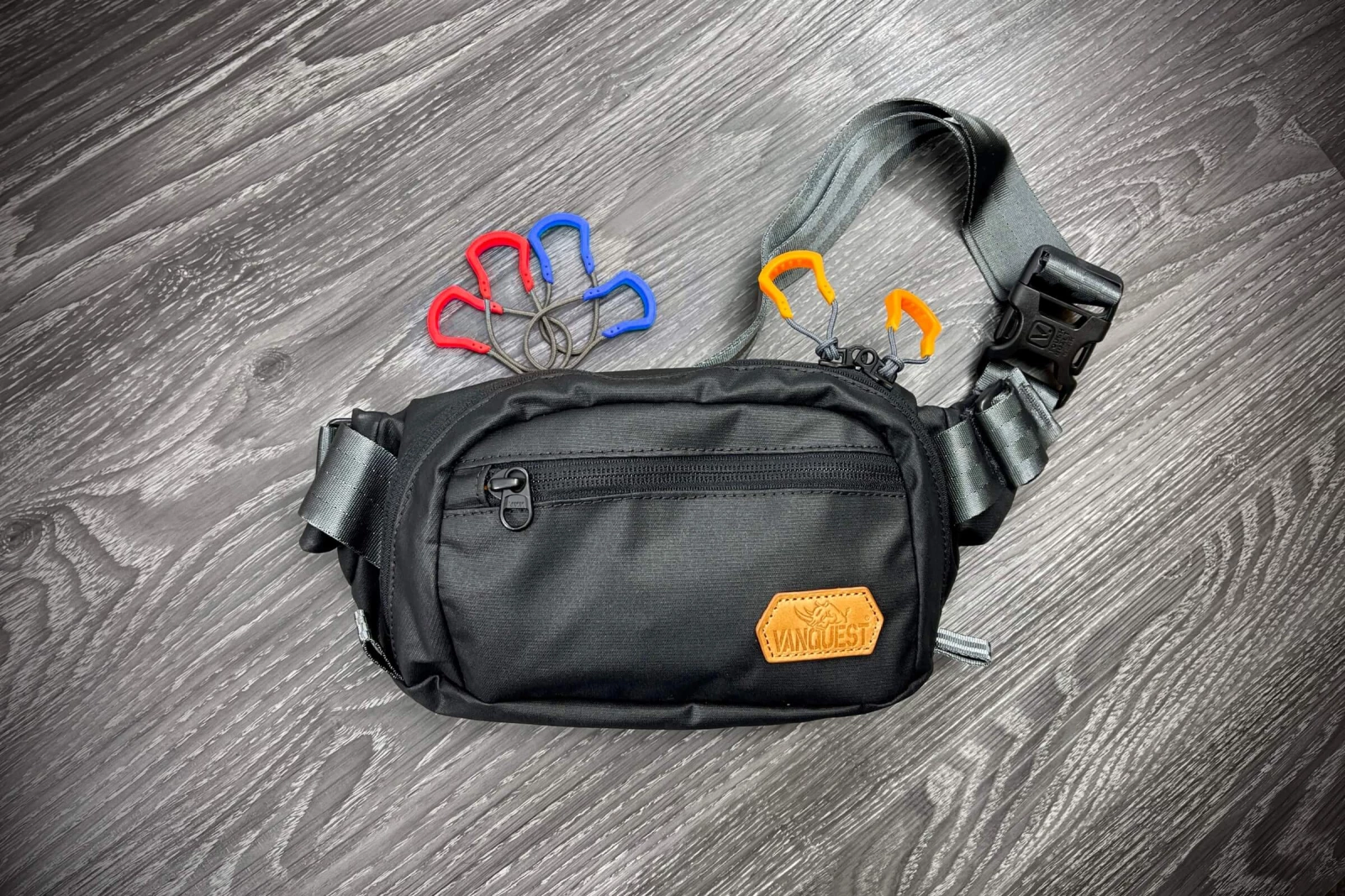 Identify contents with color - coded zipper pulls and patches